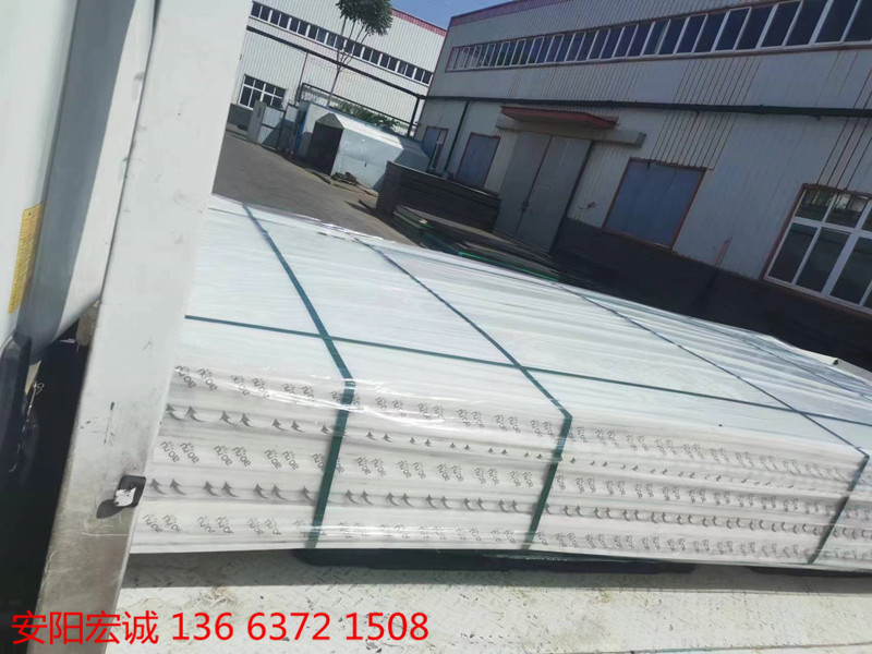 安陽宏誠：高分子聚乙烯板之解決粘黏問題